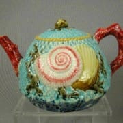 Shell and Net teapot