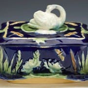 Swan and pond lily sardine box