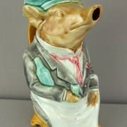 Pig waiter pitcher