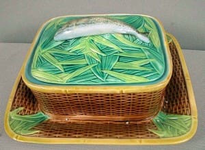 George Jones fish on leaves sardine box