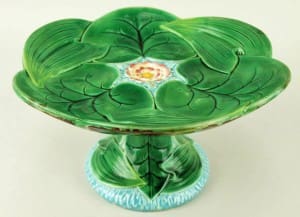 George Jones pond lily cakestand