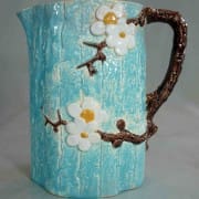 Dogwood pitcher