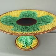 Pineapple cakestand