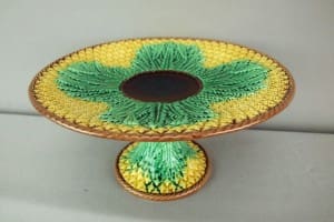 Pineapple cakestand