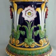 Minton passion flower garden seat