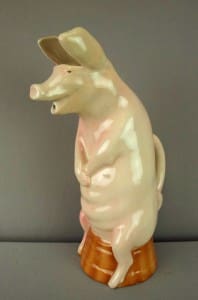 Pig pitcher