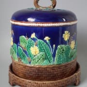 Wedgwood primrose cheese keeper