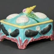 English shell sardine box